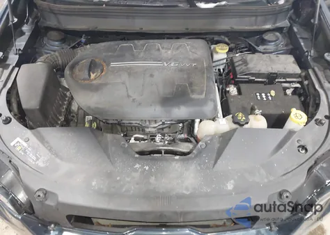 2019 Jeep Cherokee Limited 4X4 z USA, uszkodzony, nr VIN 1C4PJMDX1KD391469